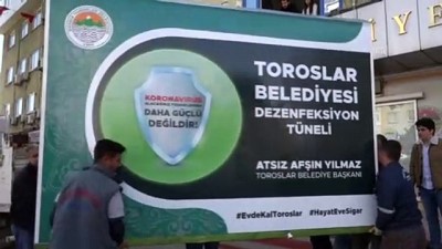 Belediye çalışanları 'dezenfeksiyon tüneli' yaptı - MERSİN