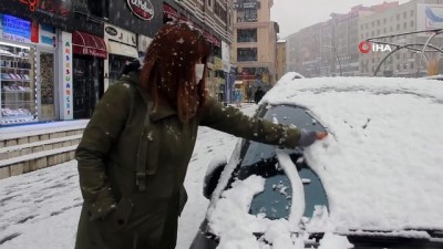 kar surprizi -  Erzurum'a Nisan ayında kar yağdı Videosu