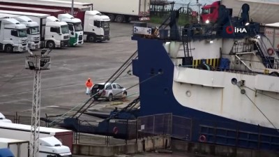 kuru yuk gemisi -  Ukrayna'dan gelen 17 tır şoförü gözlem altına alındı Videosu