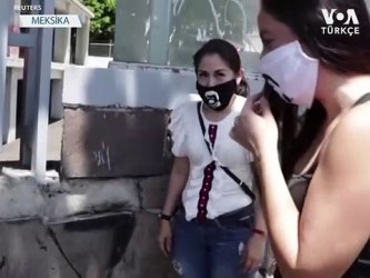 yardim kampanyasi - Meksikalı Uyuşturucu Karteli El Chapo'nun Kızı Yoksullara Yardım Dağıtıyor Videosu