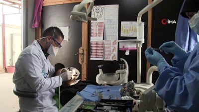  - Azez’deki sağlık merkezinde sivillere korona virüs testi yapılıyor