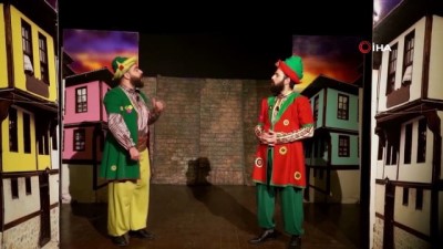  Hacivat ve Karagöz oyunu da koronadan etkilendi