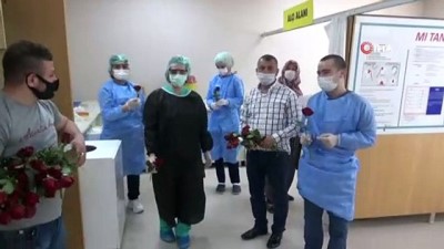  Hatay’da sağlık çalışanlarına 2 bin adet gül dağıtıldı