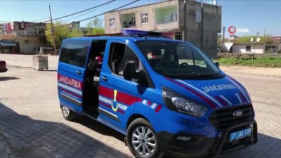  İlacı biten vatandaşın yardımına jandarma ekipleri koştu