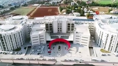  Karantinadaki sağlık çalışanı baba istedi, Vefa ekibi sürprizi yaptı