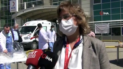  Sağlık çalışanlarına götürülen yemek kabındaki duygulandıran not