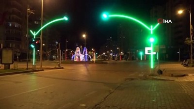  Sokağa çıkma kısıtlaması geldi, Adana sessizliğe büründü