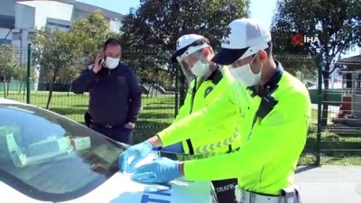 trafik denetimi -  Sokağa çıkma kısıtlamasını ihlal eden sürücüye ceza Videosu