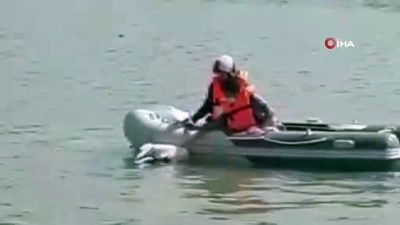 pelikan -  Barajda olta ipine takılan pelikanı itfaiye kurtardı Videosu