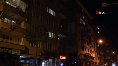 yakin plan -  Denizli’de balkon konseri vatandaşlara moral oldu Videosu