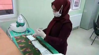 Midyat'ta halk eğitim merkezinde usta öğreticiler gönüllü maske üretiyor - MARDİN