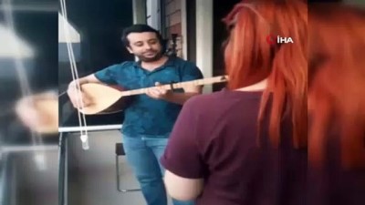 Balkonda moral konseri