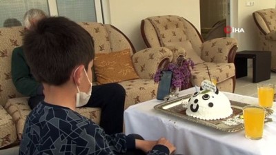   Fedakar sağlıkçılar, çocuklarının doğum gününü 'Online' kutladı