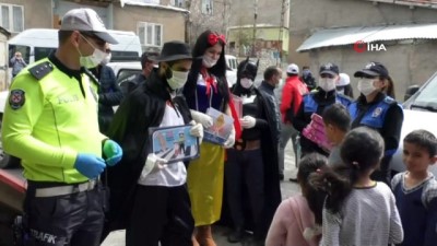  Hakkari polisinden 400 çocuğa '23 Nisan' hediyesi