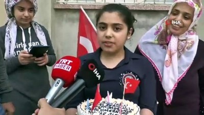  23 Nisan’da doğan çocuklara doğum günü sürprizi