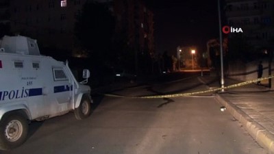 silahli saldiri -   Diyarbakır'da gecenin sessizliğini silah sesleri bozdu Videosu