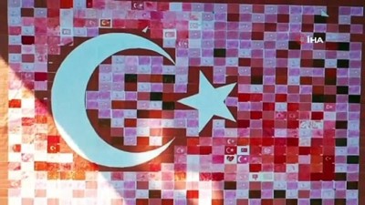  Nevşehir’de bin adet karton ile dev Türk Bayrağı oluşturuldu