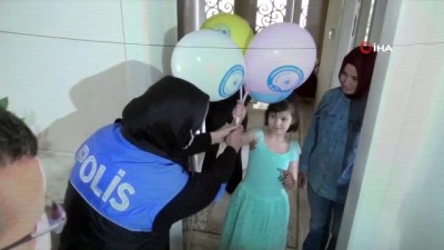 cocuk bayrami -  Şehit polis çocuklarına 23 Nisan sürprizi Videosu