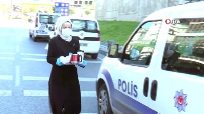 gesi -  Vatandaştan polislere çay ikramı Videosu