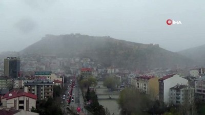 yagmurlu -  Bayburt’ta Nisan ayında kar yağışı Videosu