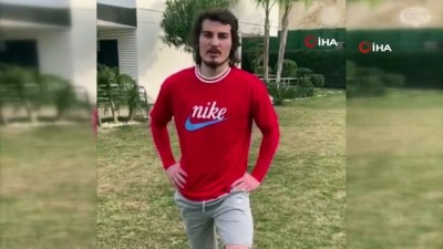 milli futbolcu - Çağlar Söyüncü'den 100 çocuğa eşofman Videosu