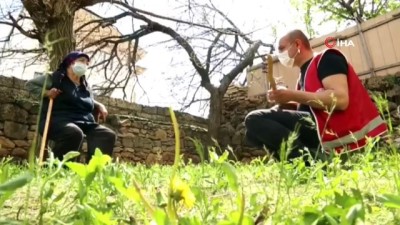 sazli sozlu -   Tunceli'de 65 yaş üstüne 'Sazlı sözlü vefa' Videosu