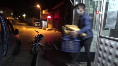 ekmek uretimi -  Hatay'da fırıncı esnaf, ekmeği seyyar araçla satıyor Videosu