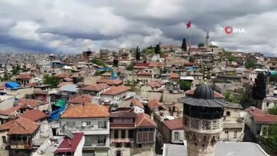  Korona sessizliğindeki Gaziantep'te bahar renkliliği