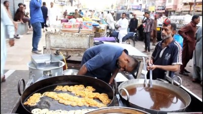 iftar sofrasi -  - Pakistan’da Ramazan ayının ilk iftarı Videosu