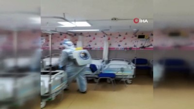 kapali alan -  Kartal Belediyesi, ilçedeki sağlık kuruluşlarını ikinci kez dezenfekte etti Videosu