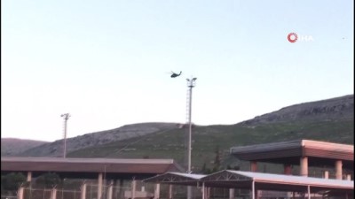 askeri helikopter -  Sınırda helikopter hareketliliği Videosu