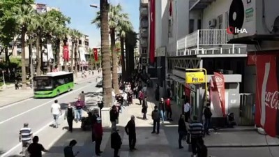 alabalik -  Denizli’de kısıtlama sona erdi, vatandaşlar soluğu sokakta aldı Videosu