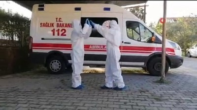  Fethiye’de sağlık çalışanlarından moral dansı