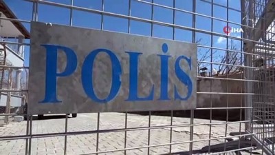 ipekyolu -  Van'da iki sokak ve bir cadde karantinada Videosu