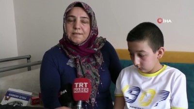  Fedakar anne engelli oğlunun yürümesi için mücadele veriyor