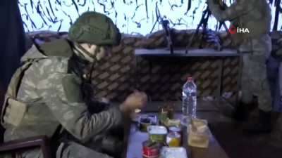 sinir otesi -  MSB: Sınır ötesinde de her daim görevinin başında olan Mehmetçikte tedbirlerinden taviz vermeden iftarını yapıyor” Videosu