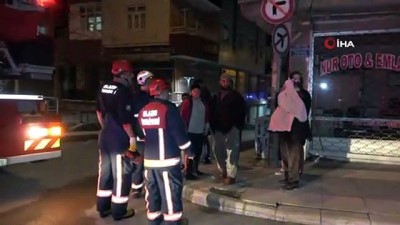 valid -  Elazığ'da çatısında çökme yaşanan bina tahliye edildi Videosu