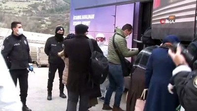 hava sahasi -  Karabük’te misafir edilen Cezayirliler ülkelerine gönderilmeye başladı Videosu