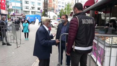 polis kontrolu -  85 yaşındaki vatandaş bankaya giderken polise yakalandı Videosu