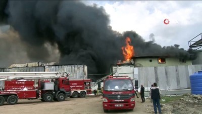 dumanli -  Bursa'da soğuk hava deposunda yangın Videosu