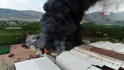 soguk hava deposu -  Bursa'da soğuk hava deposundaki yangın kontrol altına alındı Videosu