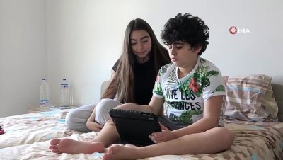 ucus yasagi -  Karantinadaki ilk otizmli 11 yaşındaki Can'a terapi desteği Videosu