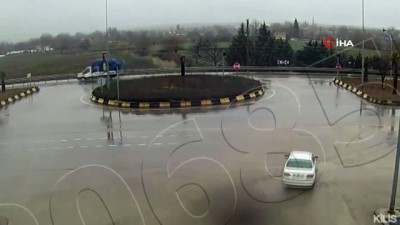  Kilis’te trafik kazaları güvenlik kameralarına yansındı