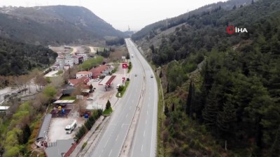 e devlet -  Giriş çıkışlar kapandı, İzmir-İstanbul yolu boş kaldı Videosu