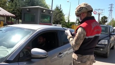  Hatay’da şehrin giriş ve çıkışları sıkı şekilde denetleniyor