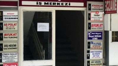  Ofiste oyun oynarken yakalandılar, 30 gün evden çıkamayacaklar