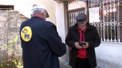  PTT’nin yardım paralarını evlere ulaştırması vatandaşları sevindirdi
