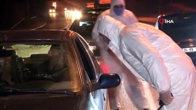  Sakarya’da şehir giriş ile çıkışları polis ve jandarma tarafından kapatıldı