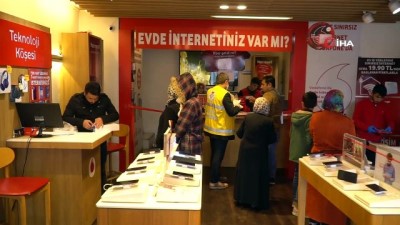 Şanlıurfa’da vatandaşlara ücretsiz maske