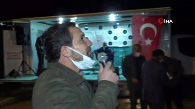  Karantinada kalan 4 kişiye doğum günü sürprizi